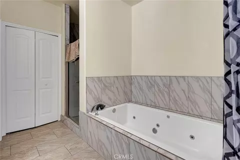 Bath - 3677 Arcadia, Phelan, CA 92371 photo 2 of 4