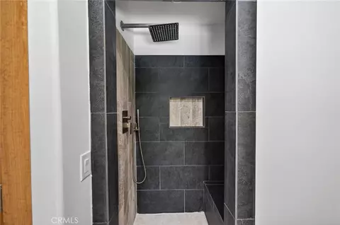 Bath - 567 Maple Dr, Cedar Glen, CA 92321 photo 11 of 11