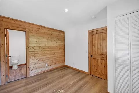 Bedroom - 567 Maple Dr, Cedar Glen, CA 92321 photo 5 of 13