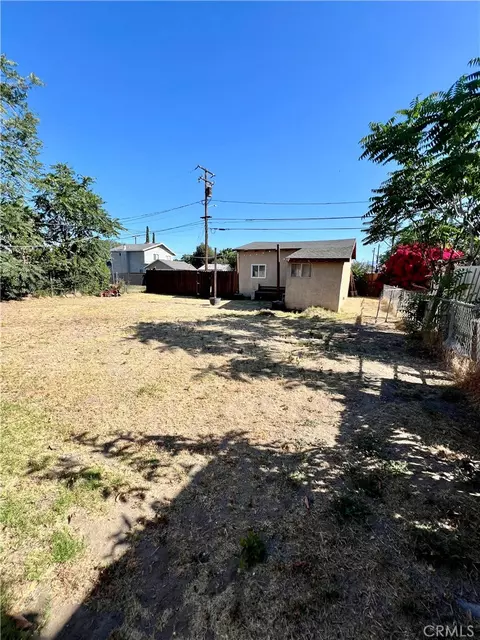 Exterior - 157 W Hanna, Colton, CA 92324 photo 4 of 11