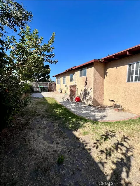 Exterior - 157 W Hanna, Colton, CA 92324 photo 6 of 11