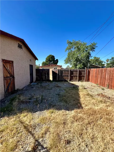 Exterior - 157 W Hanna, Colton, CA 92324 photo 11 of 11
