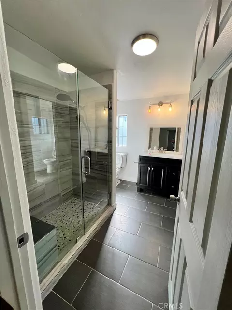 Bath - 157 W Hanna, Colton, CA 92324 photo 2 of 4