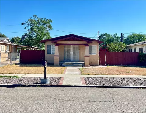 157 W Hanna, Colton, CA 92324