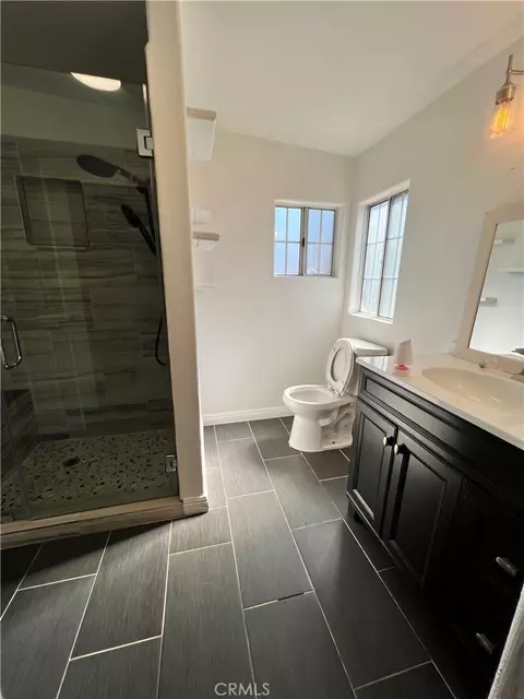 Bath - 157 W Hanna, Colton, CA 92324 photo 3 of 4