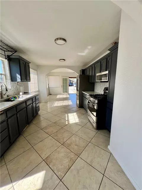 Kitchen - 157 W Hanna, Colton, CA 92324 photo 2 of 2