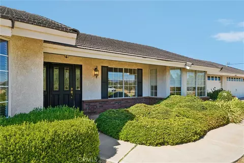 Exterior - 14774 Aspen St, Hesperia, CA 92345 photo 3 of 8