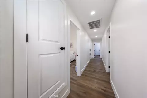 Entry Way - 1370 Edgefield, Upland, CA 91786 photo 1 of 2