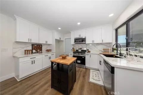 Kitchen - 1370 Edgefield, Upland, CA 91786 photo 1 of 1