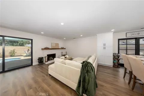 Living - 1370 Edgefield, Upland, CA 91786 photo 3 of 5