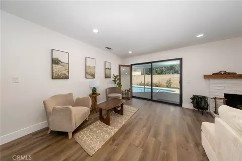 Living - 1370 Edgefield, Upland, CA 91786 photo 2 of 5