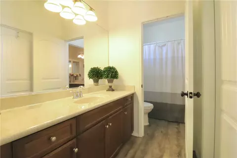 Bath - 4964 Thornberry, Fontana, CA 92336 photo 4 of 5