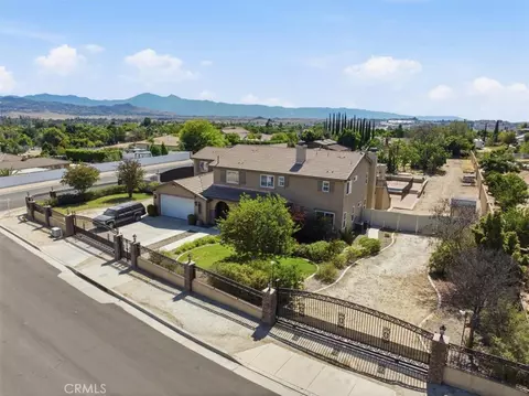 17731 Glen Holw, Riverside, CA 92504