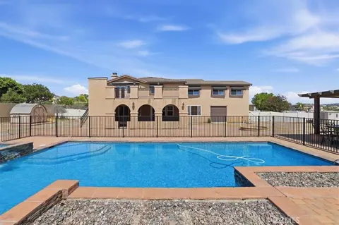 17731 Glen Holw, Riverside, CA 92504