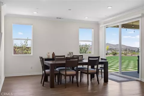 Dining - 16511 Key Lime, Riverside, CA 92503 photo 2 of 3