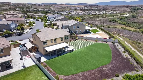 View/Area - 16511 Key Lime, Riverside, CA 92503 photo 4 of 9