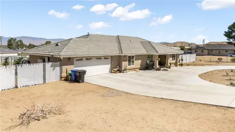 Exterior - 16209 Serrano Rd, Apple Valley, CA 92307 photo 1 of 2