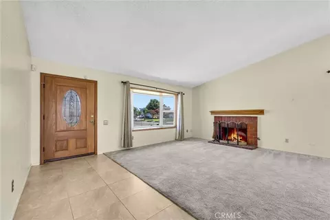 Living - 896 N Arrowhead, Rialto, CA 92376 photo 2 of 7