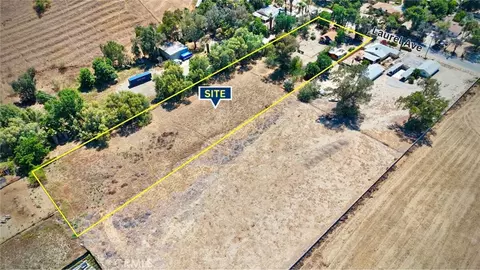 View/Area - 11139 Laurel, Bloomington, CA 92316 photo 3 of 4