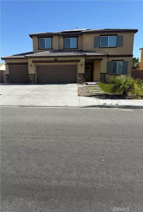 12352 Osprey Ln, Victorville, CA 92392