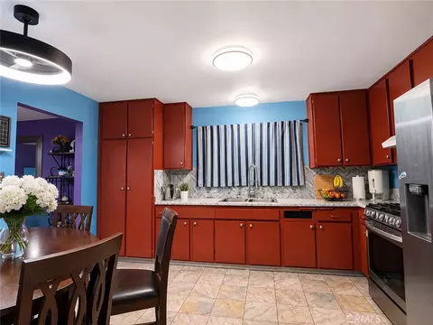 Kitchen - 192 E Bowen Rd, Perris, CA 92571 photo 1 of 2