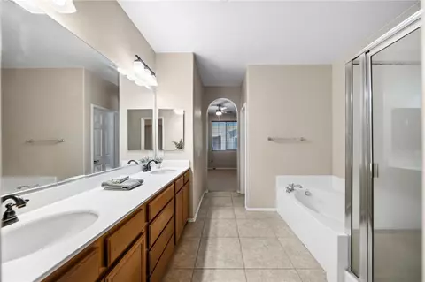 Bath - 3374 Wind Chime Ln, Perris, CA 92571 photo 5 of 6