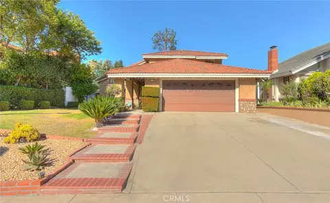 16 Sunset Rdg, Pomona, CA 91766