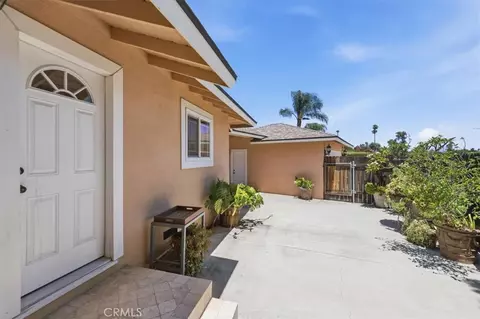 Exterior - 8633 Garfield St, Riverside, CA 92504 photo 10 of 19