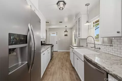 Entry Way - 8633 Garfield St, Riverside, CA 92504 photo 5 of 10