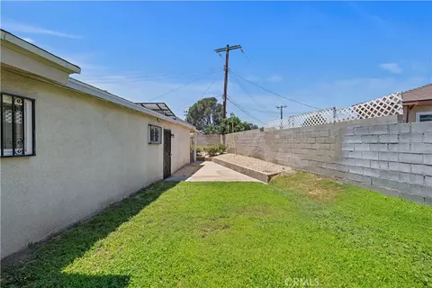 Exterior - 1400 Terrace, Rialto, CA 92376 photo 7 of 10