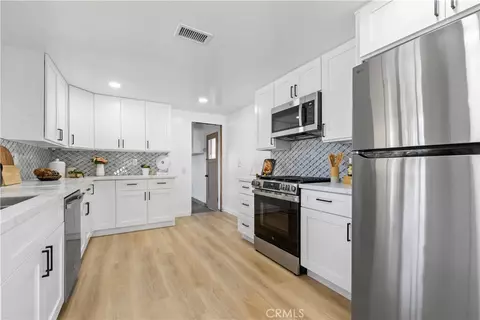 Kitchen - 21413 Weiser, Carson, CA 90745 photo 2 of 3