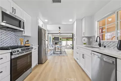 Entry Way - 21413 Weiser, Carson, CA 90745 photo 2 of 2