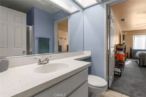 Bath - 9041 Berkeley, Hesperia, CA 92344 photo 2 of 3