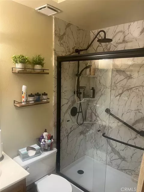 Bath - 28450 Sycamore, Highland, CA 92346 photo 2 of 2