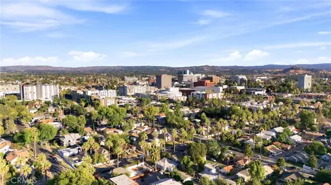 View/Area - 3364 Cedar, Riverside, CA 92501 photo 5 of 10