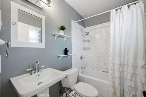 Bath - 3364 Cedar, Riverside, CA 92501 photo 2 of 2