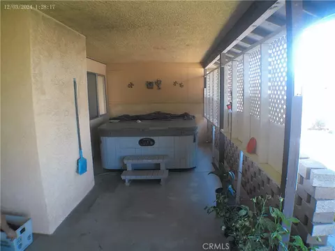 Exterior - 14804 Crofton Ln, Helendale, CA 92342 photo 2 of 4
