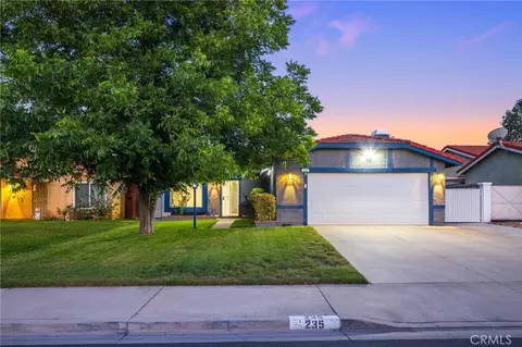 235 Laurelwood Ln, Lake Elsinore, CA 92530
