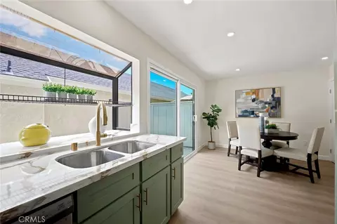 1700 W Cerritos #206, Anaheim, CA 92804