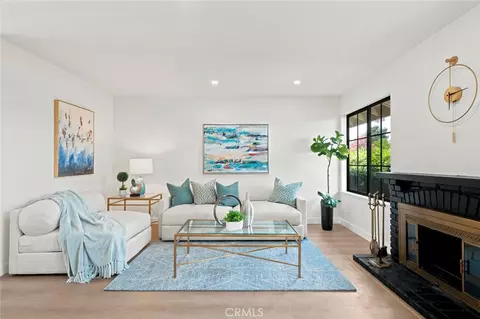 1700 W Cerritos #206, Anaheim, CA 92804