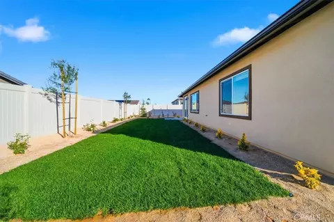 Exterior - 3229 E Avenue J-4, Lancaster, CA 93535 photo 5 of 6