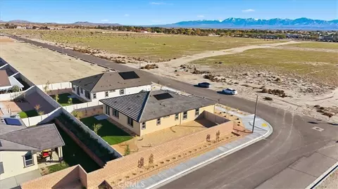 View/Area - 3229 E Avenue J-4, Lancaster, CA 93535 photo 6 of 7