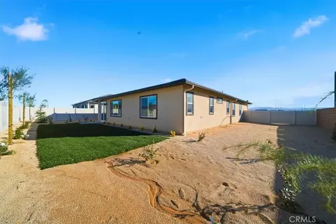Exterior - 3229 E Avenue J-4, Lancaster, CA 93535 photo 6 of 6