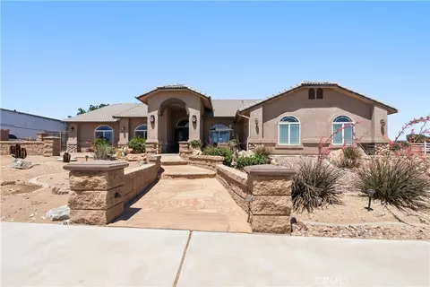 8079 Mira Mar Rd, Phelan, CA 92371