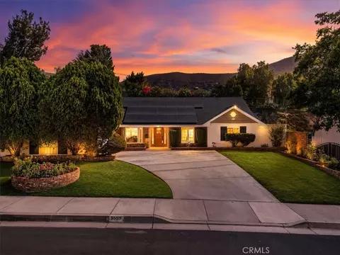 5553 Peacock Ln, Riverside, CA 92505