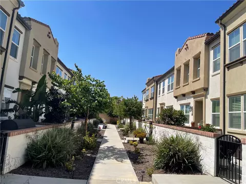 3305 E Midsummer Privado #4, Ontario, CA 91762