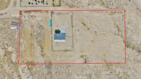 View/Area - 32480 Wren, Lucerne Valley, CA 92356 photo 2 of 12