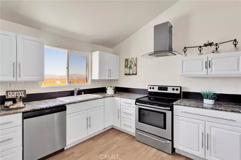 Kitchen - 32480 Wren, Lucerne Valley, CA 92356 photo 2 of 2