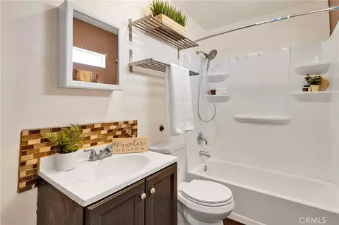 Bath - 32480 Wren, Lucerne Valley, CA 92356 photo 1 of 5