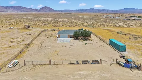 View/Area - 32480 Wren, Lucerne Valley, CA 92356 photo 3 of 12